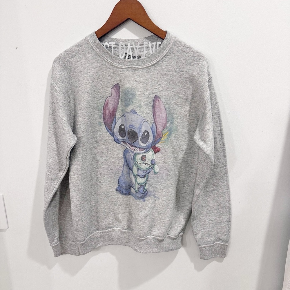 EUC Disney Lilo & Stitch grey Crewneck watercolor oversized Sweatshirt  Small
